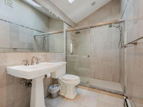 89 Nottingham Road, Manhasset Hills NY 11040