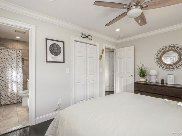 1692 Feureisen Avenue, Bohemia NY 11716