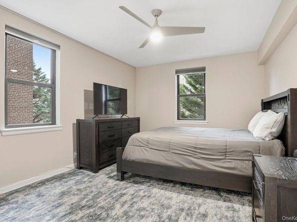 142 Garth Road 2J, Scarsdale NY 10583