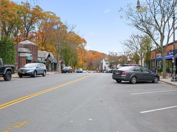 142 Garth Road 2J, Scarsdale NY 10583