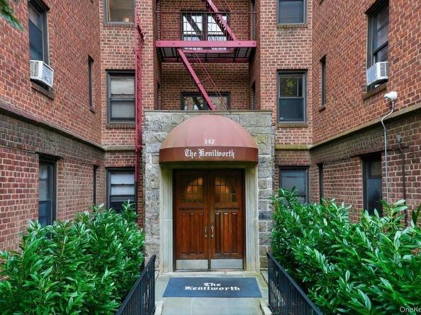 142 Garth Road 2J, Scarsdale NY 10583