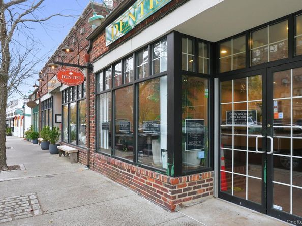 142 Garth Road 2J, Scarsdale NY 10583