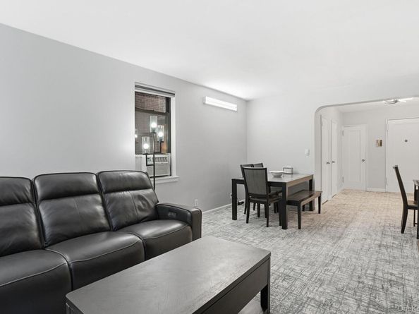 142 Garth Road 2J, Scarsdale NY 10583