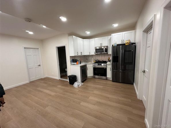 359 Winthrop Street, Brooklyn NY 11225