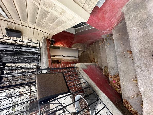 359 Winthrop Street, Brooklyn NY 11225