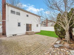 2585 Oceanside Road, Oceanside NY 11572