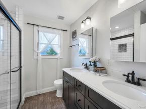 14 W Chestnut Street, Farmingdale NY 11735