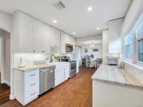 14 W Chestnut Street, Farmingdale NY 11735