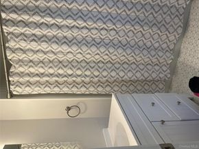 11 Tooker Avenue, Oyster Bay NY 11771