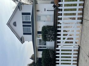 11 Tooker Avenue, Oyster Bay NY 11771