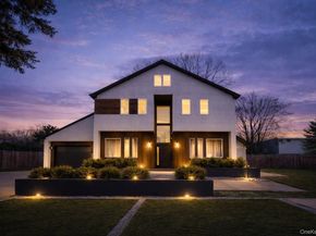 3 Maple Street, Glenwood Landing NY 11547