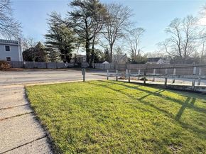 982 Roanoke Avenue, Riverhead NY 11901