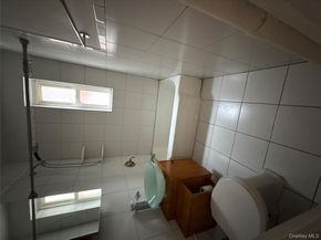 2090 Barnes Avenue 4D, Bronx NY 10462