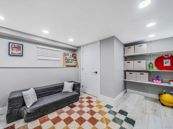 182 Crystal Brook Hollow Road, Port Jefferson Station NY 11776