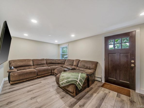 182 Crystal Brook Hollow Road, Port Jefferson Station NY 11776