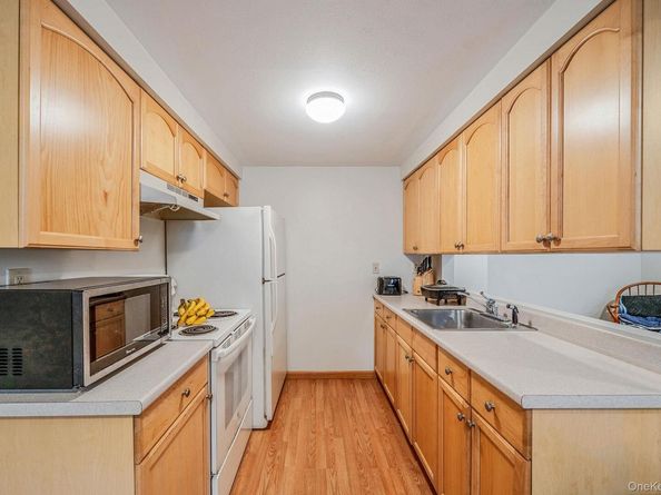 182 Crystal Brook Hollow Road, Port Jefferson Station NY 11776