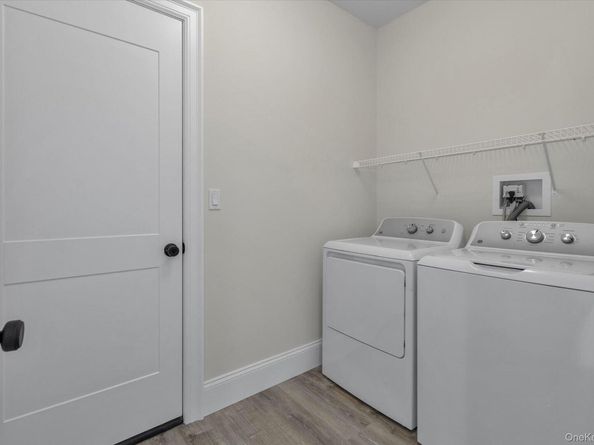 40 N Woodhull Road, Huntington NY 11743