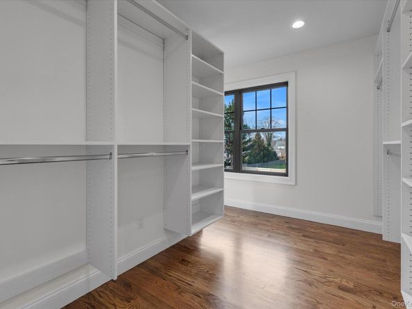 40 N Woodhull Road, Huntington NY 11743