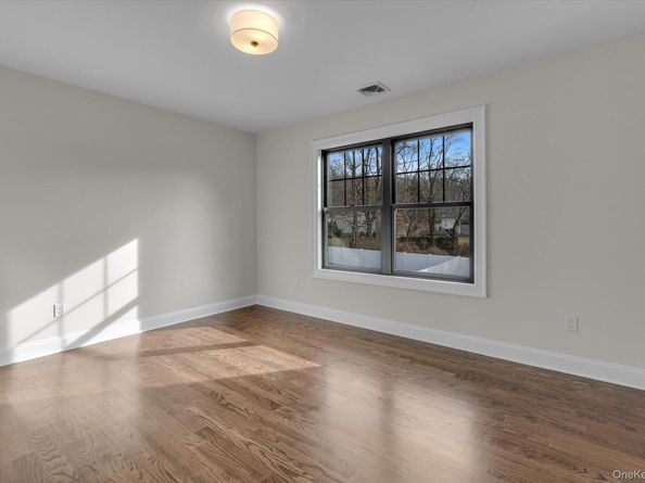 40 N Woodhull Road, Huntington NY 11743