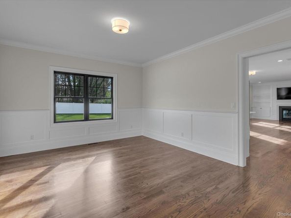 40 N Woodhull Road, Huntington NY 11743