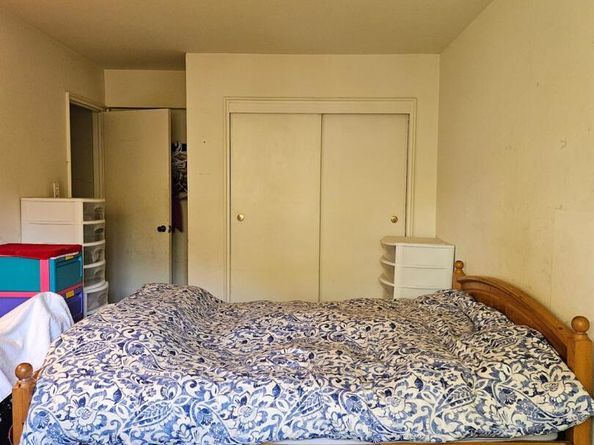 18-50 211 Street 3D, Bayside NY 11360