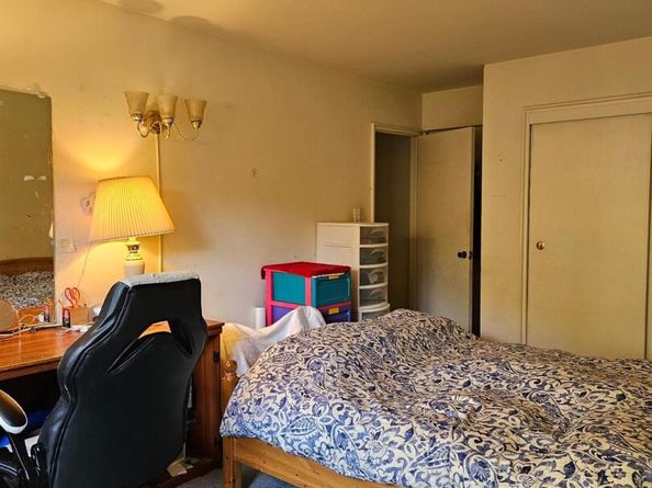 18-50 211 Street 3D, Bayside NY 11360