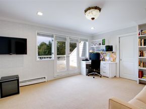 4 Meadowbrook Lane, Old Westbury NY 11568