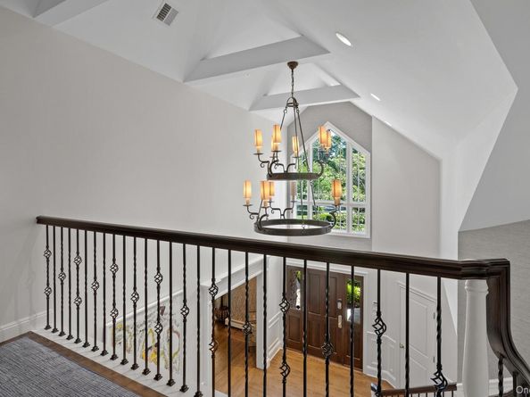 4 Meadowbrook Lane, Old Westbury NY 11568