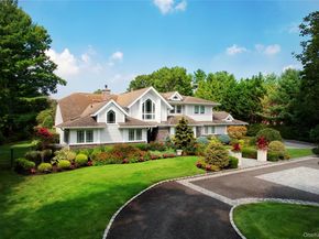 4 Meadowbrook Lane, Old Westbury NY 11568