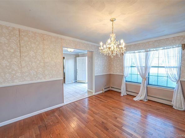 290 E Woodside Avenue, Patchogue NY 11772