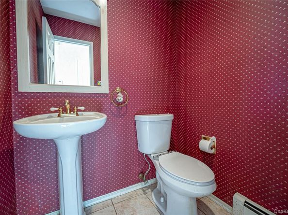 290 E Woodside Avenue, Patchogue NY 11772