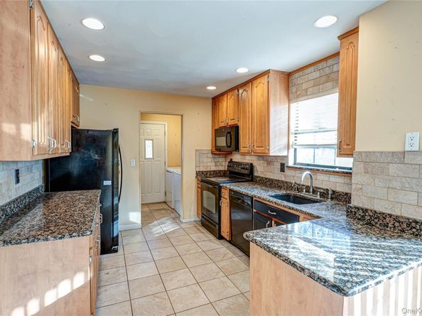 290 E Woodside Avenue, Patchogue NY 11772