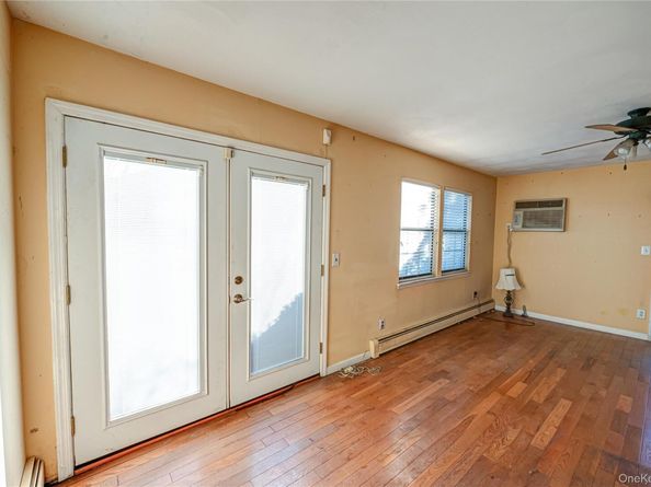 290 E Woodside Avenue, Patchogue NY 11772