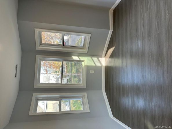 562 S 9th Avenue, Mount Vernon NY 10550