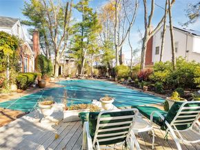 164 Waverly Avenue, East Rockaway NY 11518