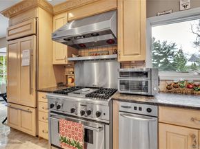 20 Soundview Drive, Shoreham NY 11786