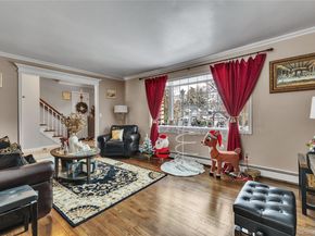 20 Soundview Drive, Shoreham NY 11786