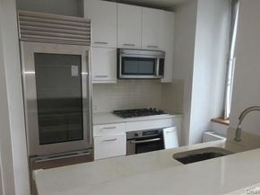 635 W 42nd Street 5F, New York (Manhattan) NY 10036