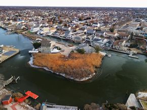 6 Island Plaza, Bellmore NY 11710