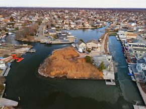 6 Island Plaza, Bellmore NY 11710