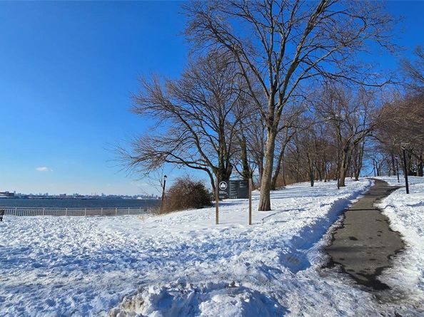 11502 Poppenhusen Avenue, College Point NY 11356