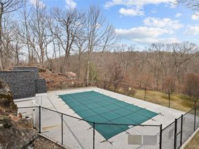 10 Guilford Circle, Goldens Bridge NY 10526