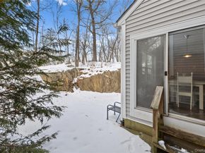 10 Guilford Circle, Goldens Bridge NY 10526