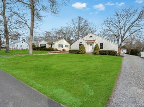 160 Oak Street, Mattituck NY 11952