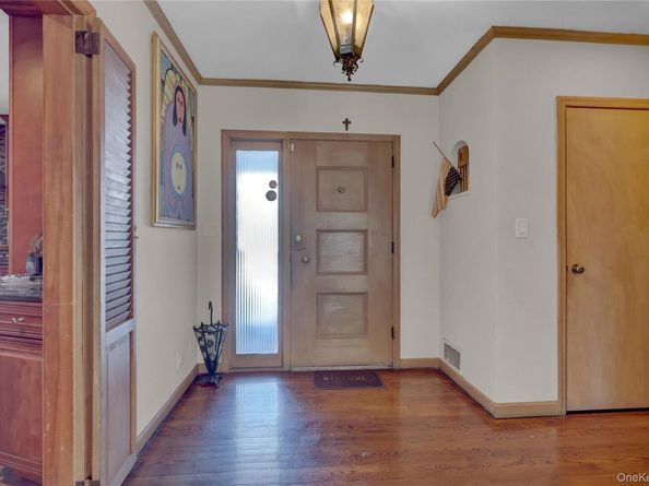 140 Long Drive, Hempstead NY 11550