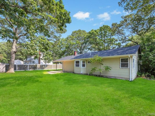 11 Edwards Road, Mastic Beach NY 11951