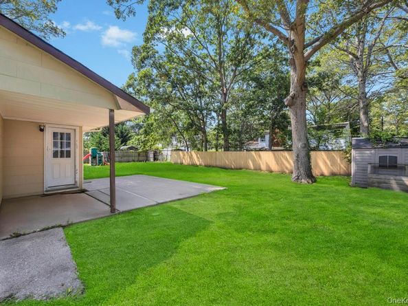 11 Edwards Road, Mastic Beach NY 11951