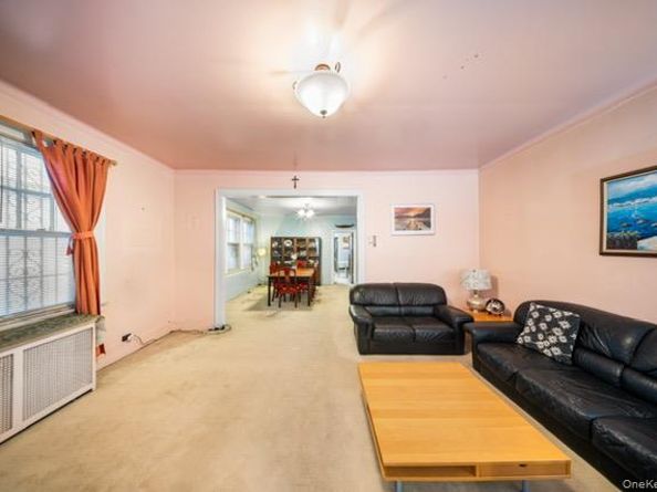 41-71 Gleane Street, Elmhurst NY 11373