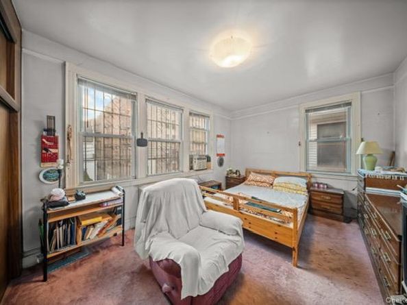 41-71 Gleane Street, Elmhurst NY 11373