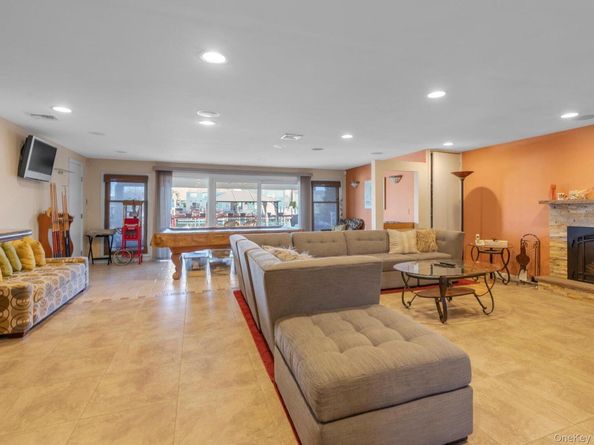 2072 Legion Street, Bellmore NY 11710